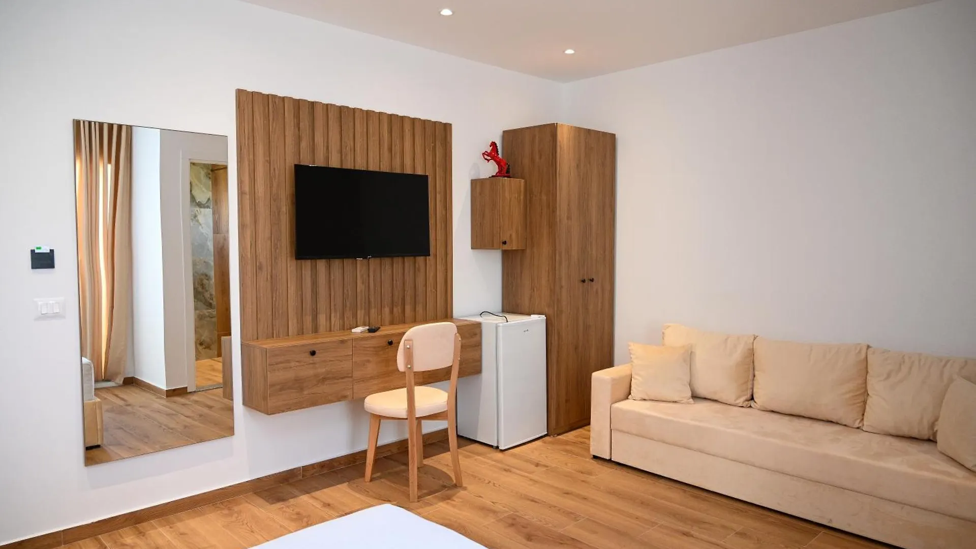 Hotel Vila Aaron Durres