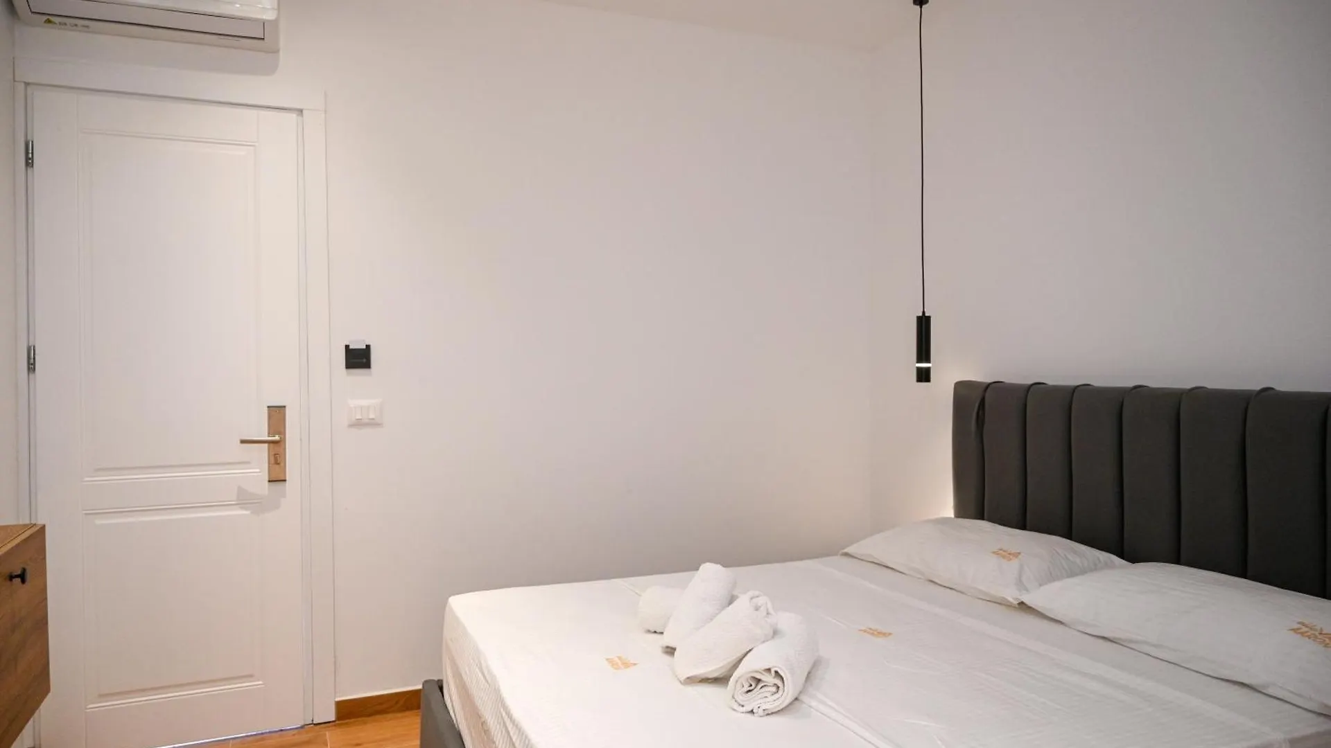 Hotel Vila Aaron Durres