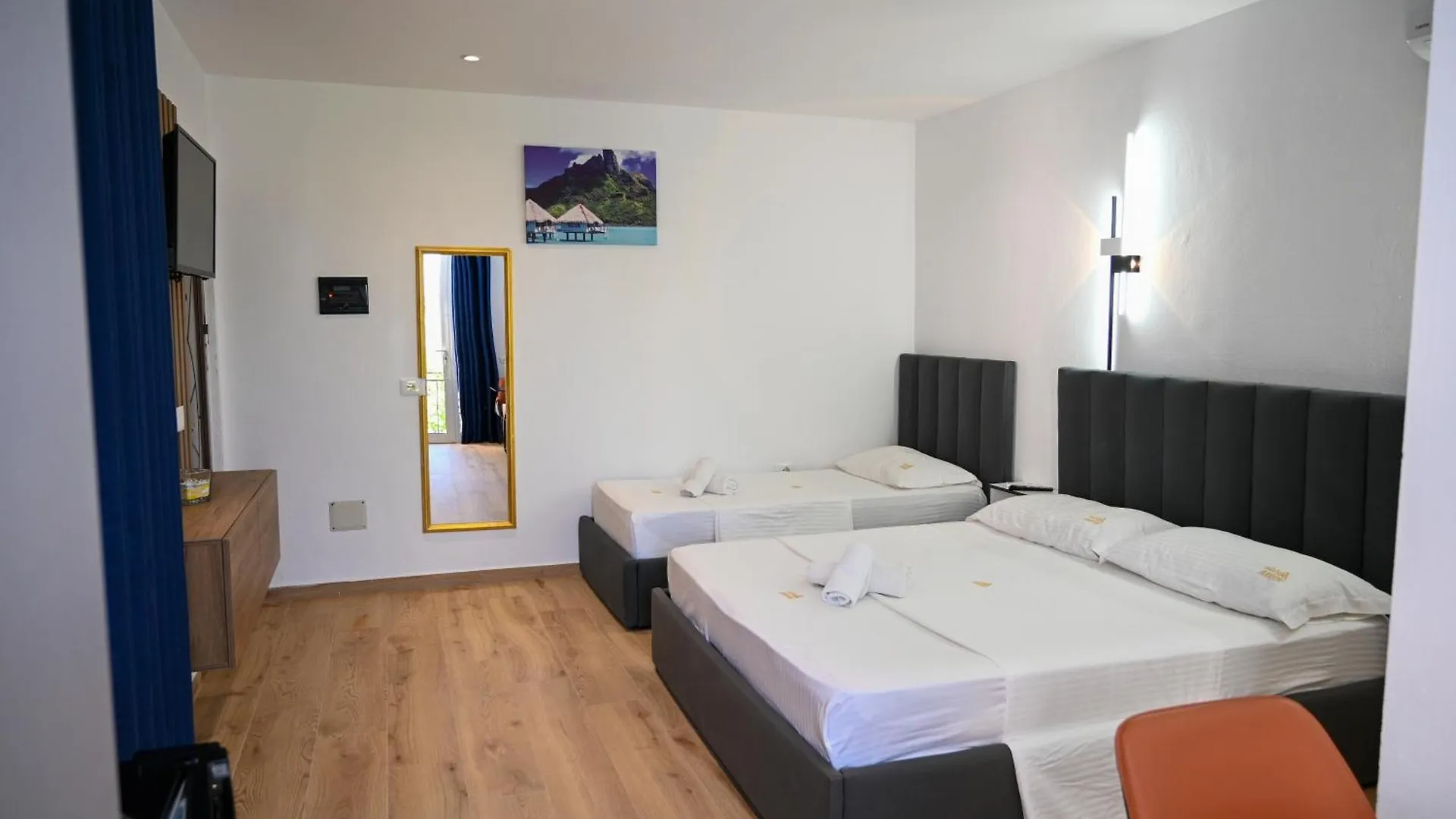 Hotel Vila Aaron Durres Albania