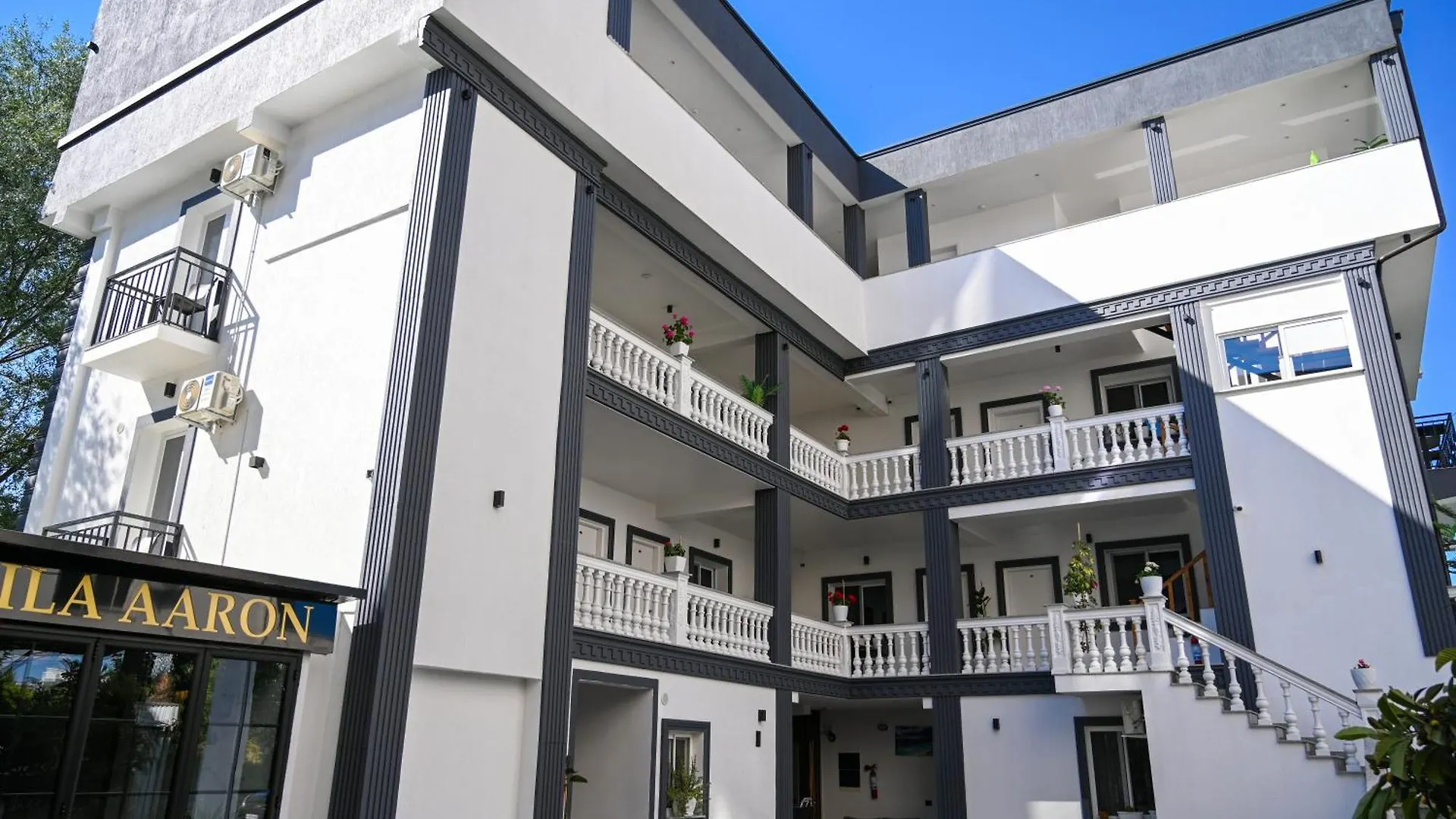 Hotel Vila Aaron Durres