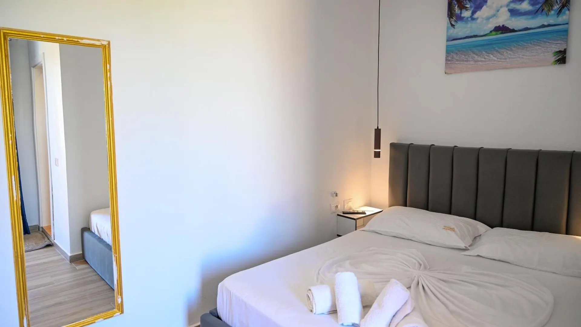 Hotel Vila Aaron Durres 0*,  Albania