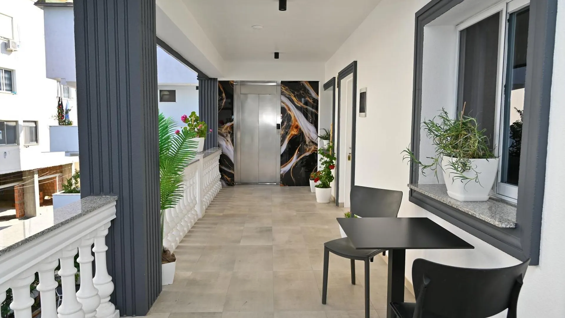 Hotel Vila Aaron Durres